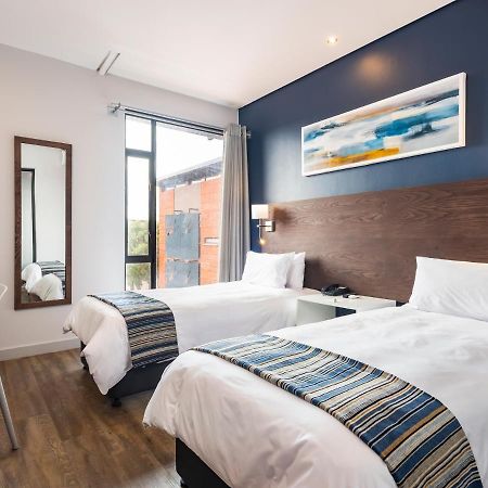 Aha Kathu Hotel Extérieur photo