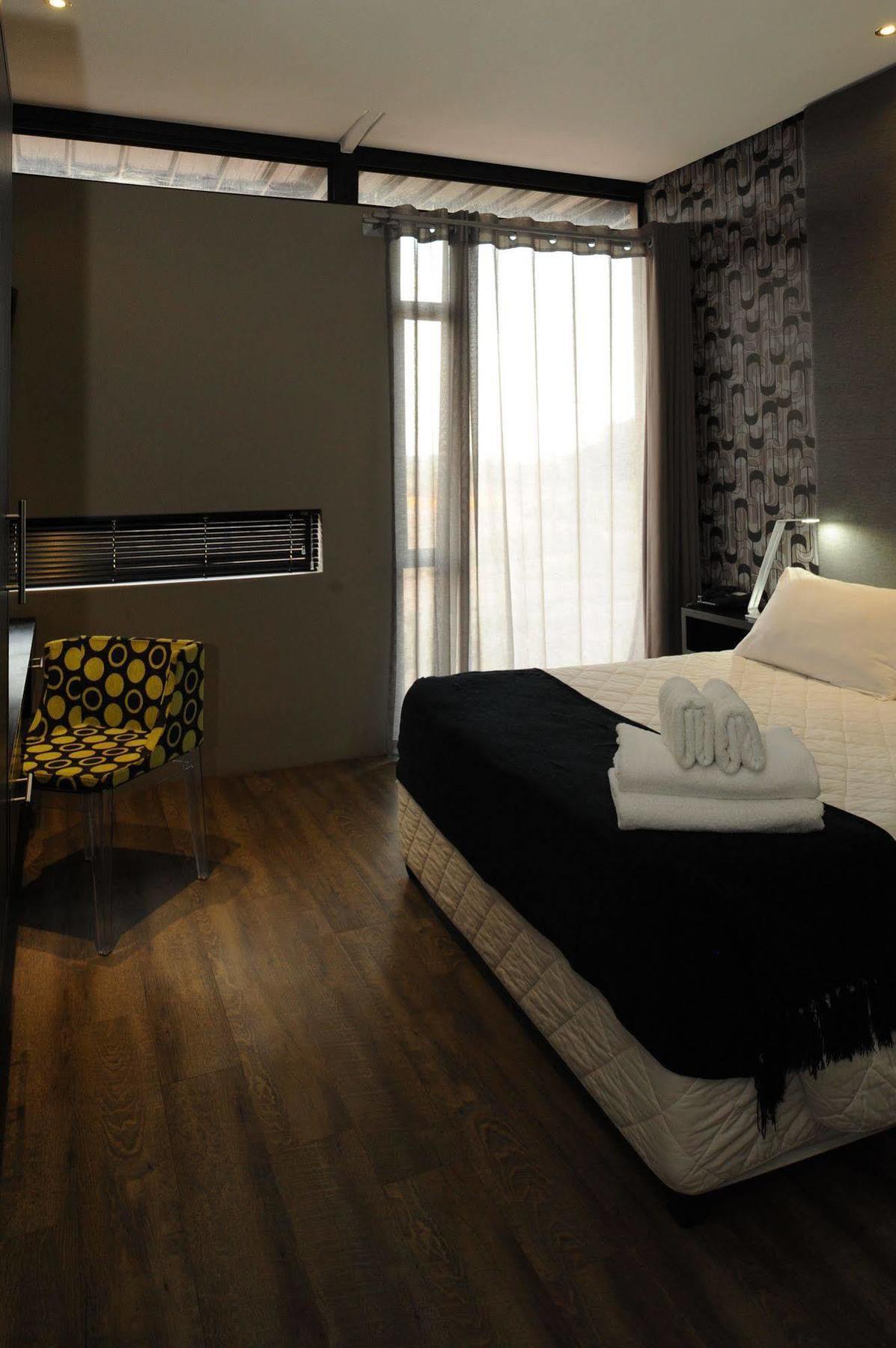 Aha Kathu Hotel Extérieur photo