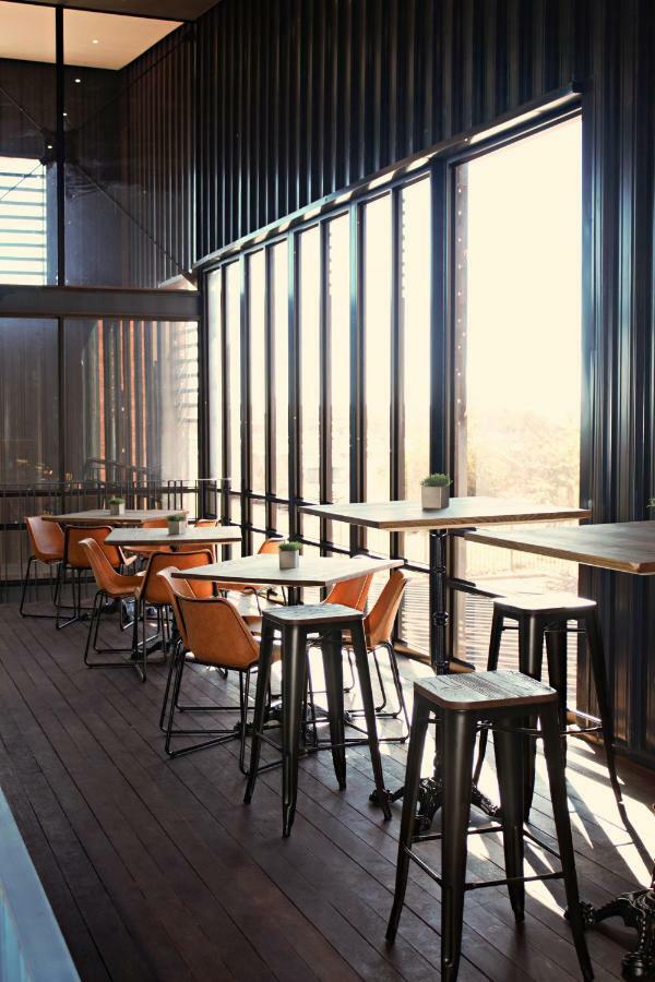 Aha Kathu Hotel Extérieur photo